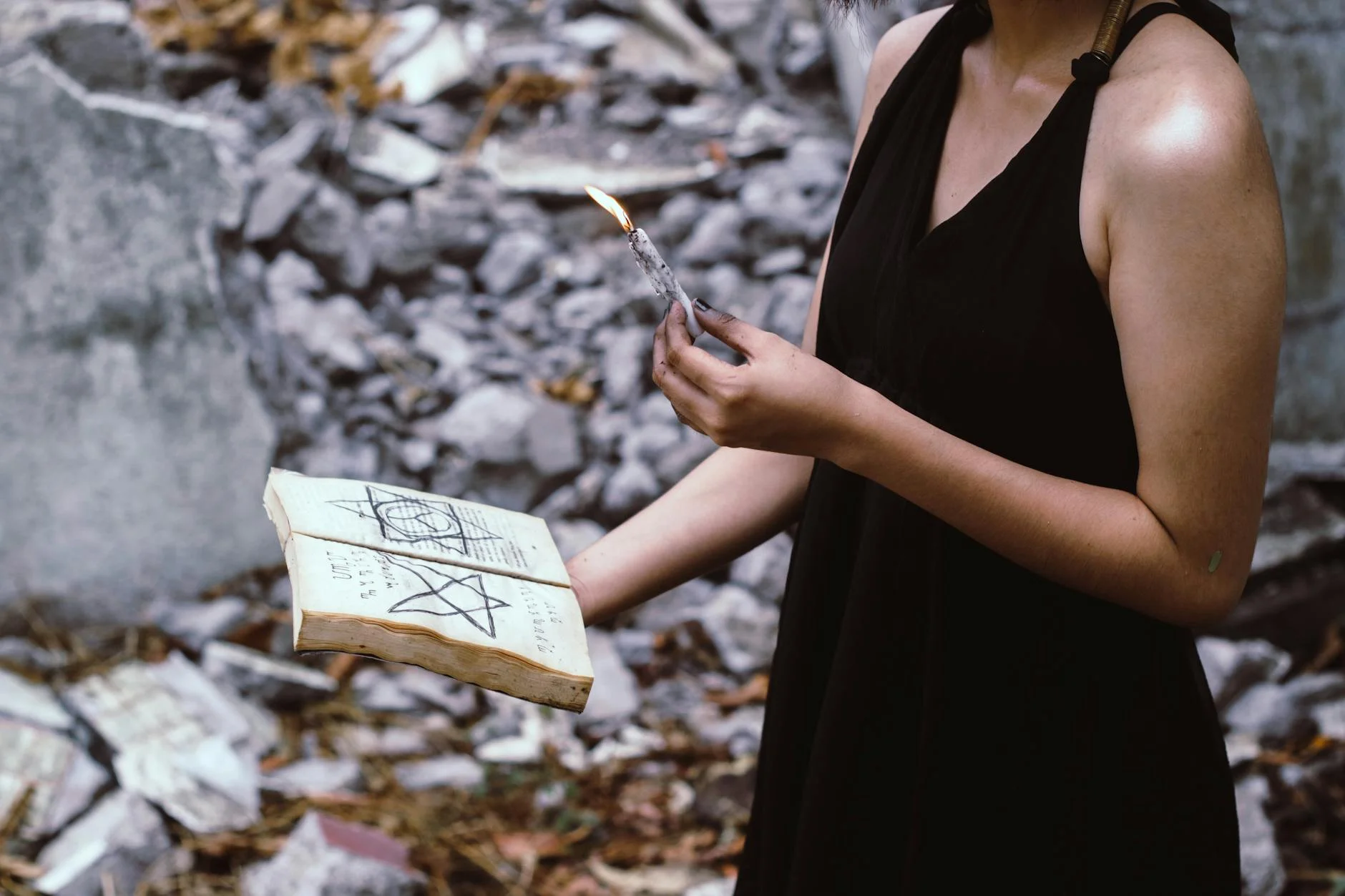 Witchcore и сексуальность: как эстетика ведьмовства стала языком эротической силы